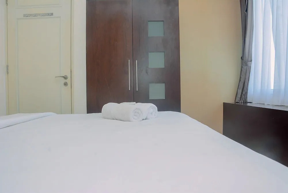Modern 2 BR Apartment @ FX Residence with City View By Travelio