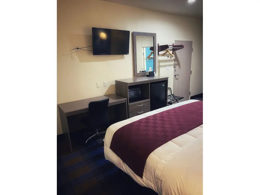 Arya Inn And Suites