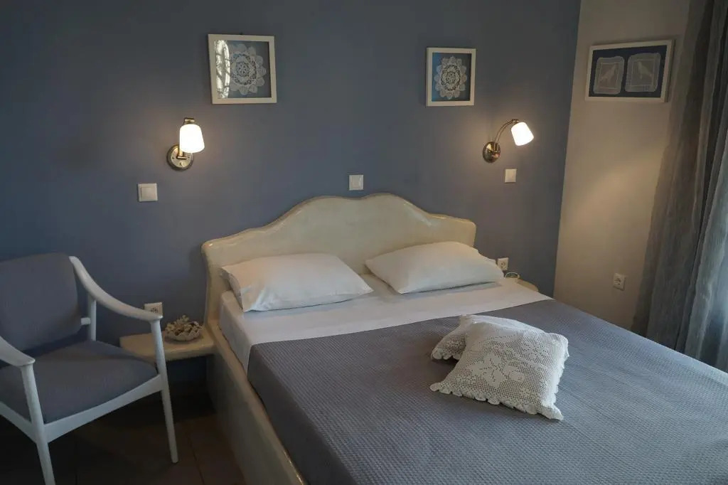 Eleni House