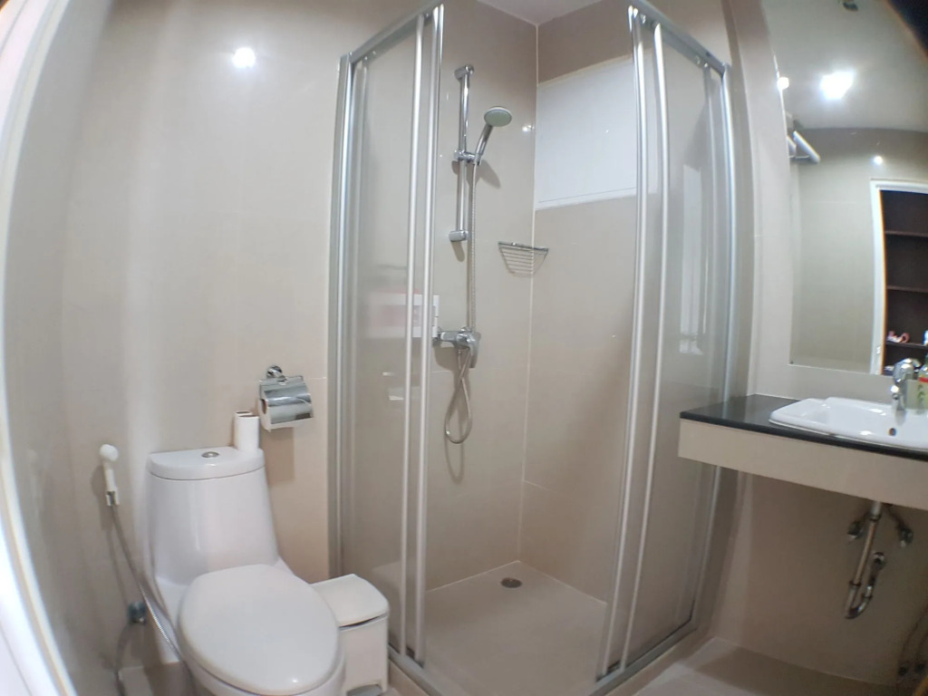 14 Place Sukhumvit Suites