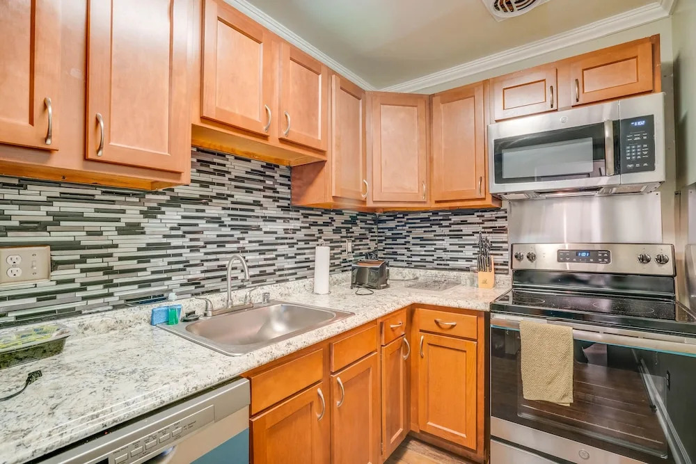 Shaw Convention Center Apartments Stays