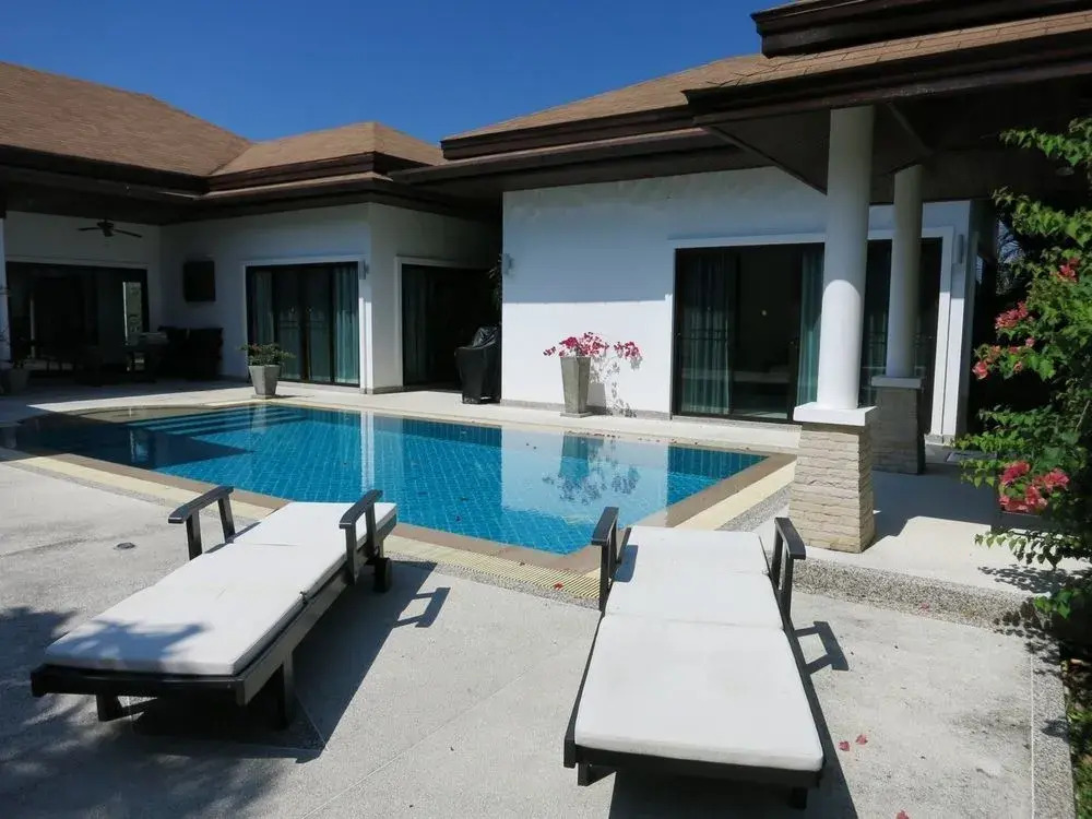 Yves Villa 3 bed pool NAI HARN