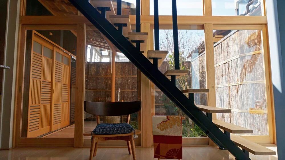 Uta Yomi Dori House
