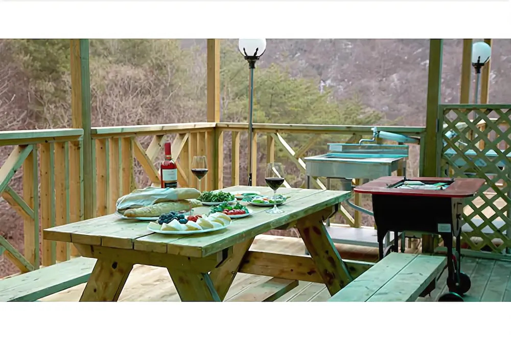 Yangsan Chickweed & Flower Pension