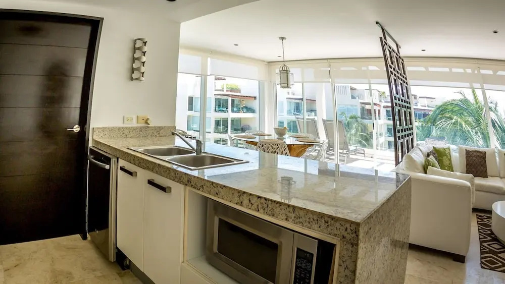 Elements Penthouse 5 3 Bedroom Condo by RedAwning