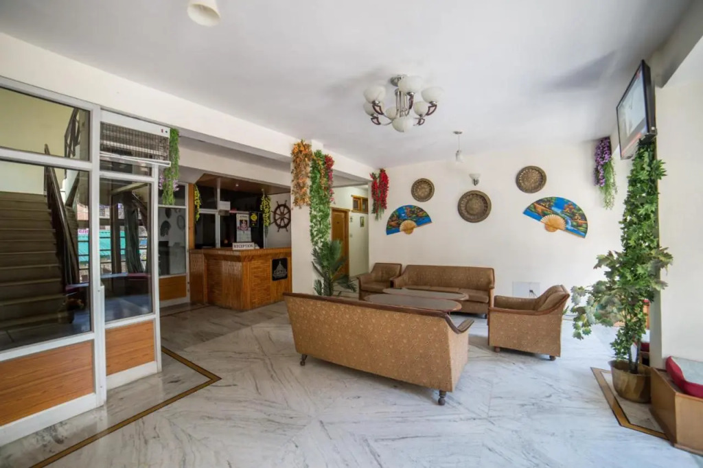Hotel Satkar Residency - Riverside Old Manali