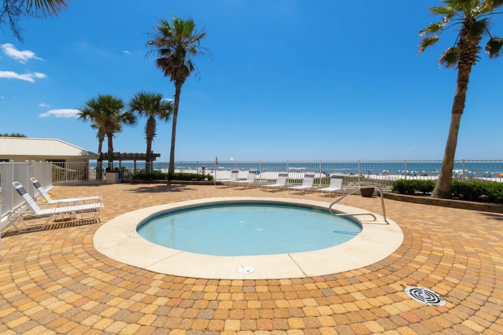 Windward Pointe 803
