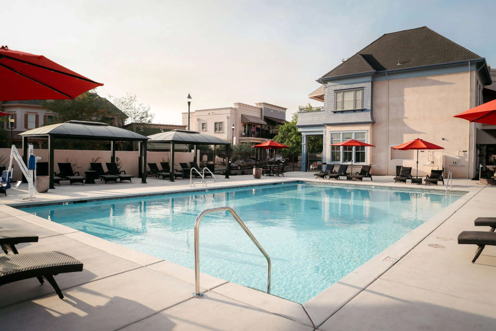 Gateway Hotel, Trademark Collection by Wyndham