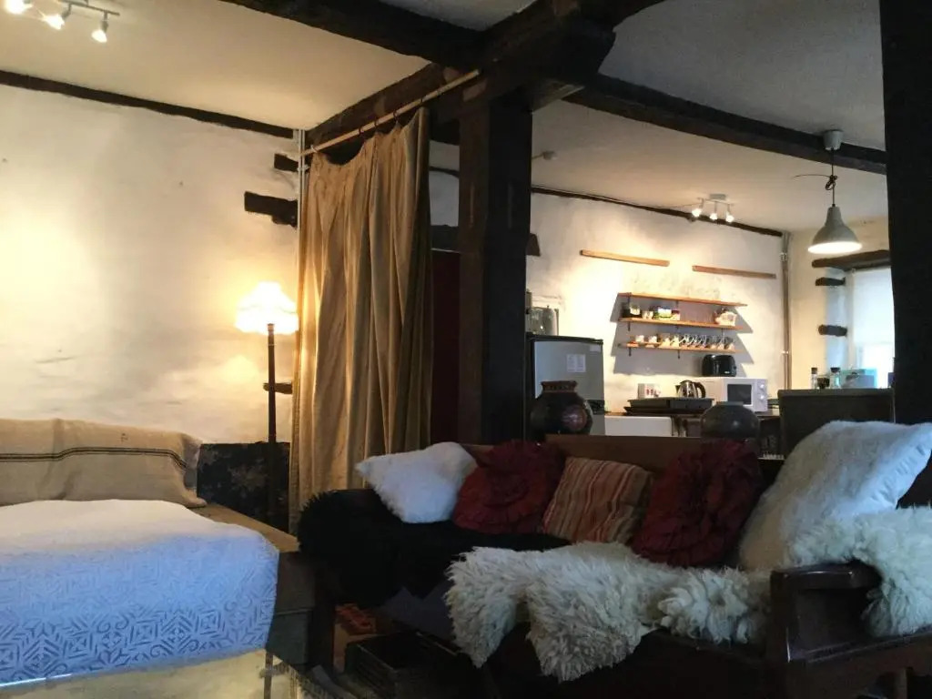 Half Moon House