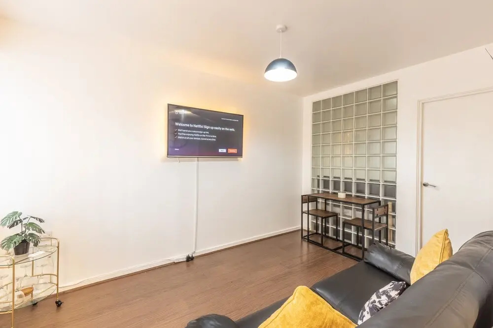 Modern 3 bed Apartment