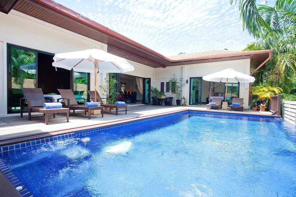 Villa Ploi Jantra 5 Bed Huge Holiday Home with Staff