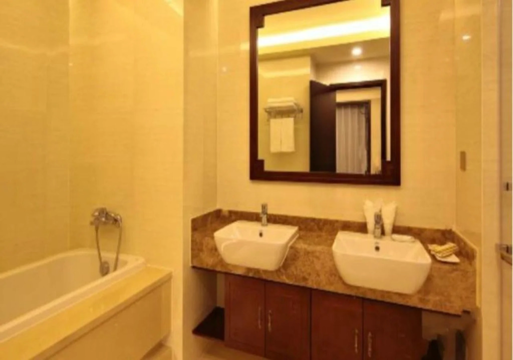 Huiteng Business Hotel