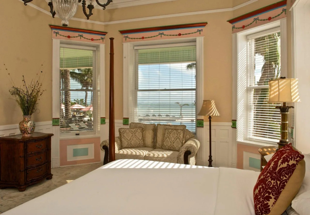 Southernmost House - Adult Exclusive