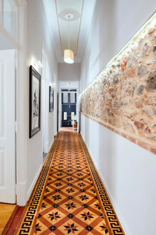Pereiras House of Charm - Downtown