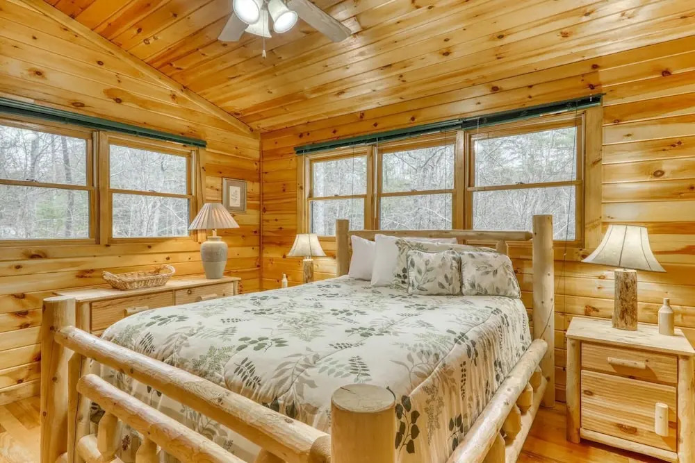 Lucilles Creekside Hideaway
