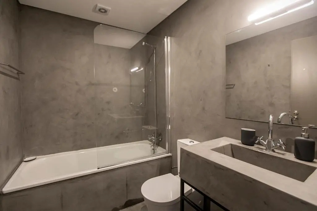 Modern 18th Century Flat
