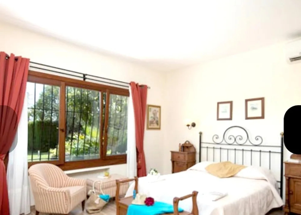 Villa With 5 Bedrooms in Estepona, With Private Pool, Enclosed Garden and Wifi - 500 m From the Beach
