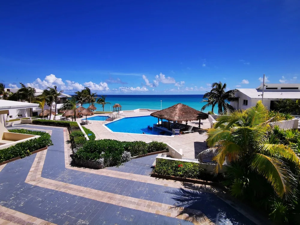 Cozy Studio In Beachfront Condominium