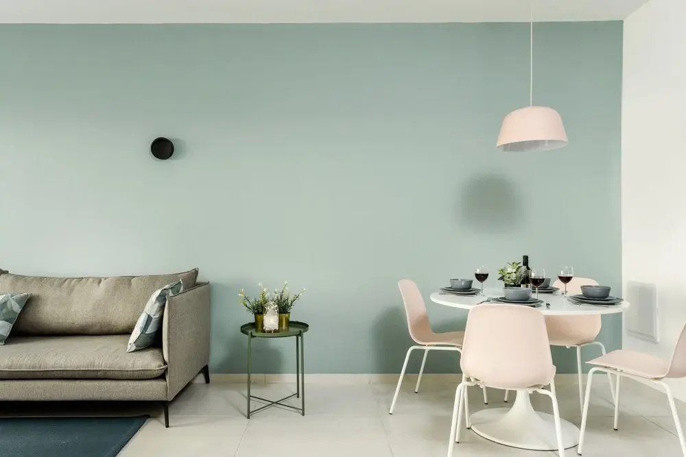Stylish with Balcony Viewing Rothschild