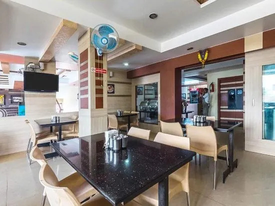 Hotel Naveen Regency