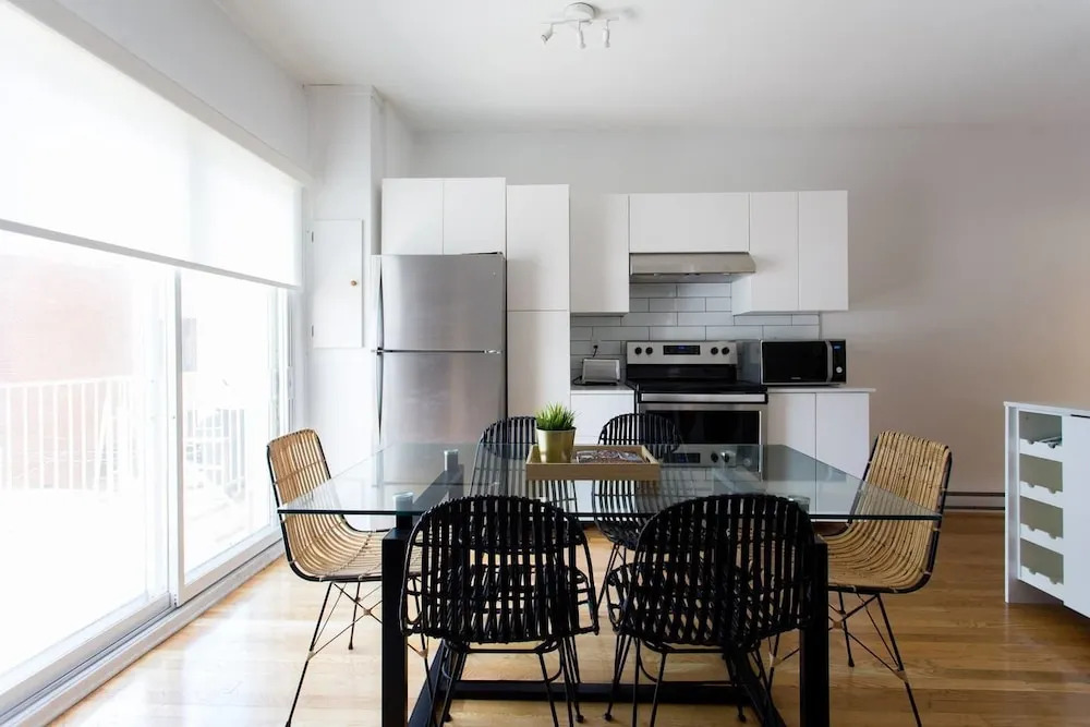 Urban Gem in Le Plateau