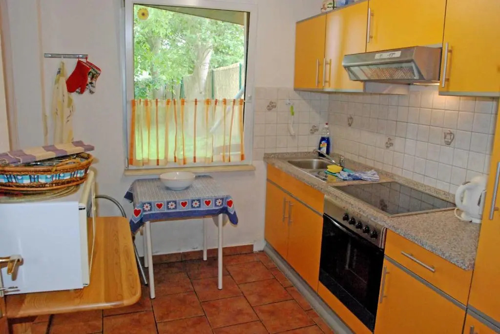 Ferienbungalow mit gro_em Garten i