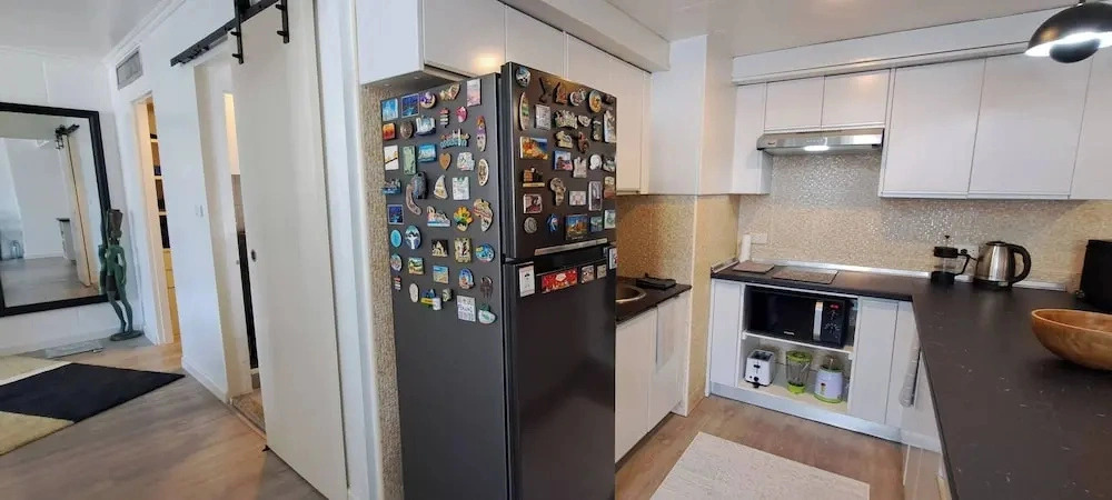Newly Renovated 1 Bedroom Condo Nana