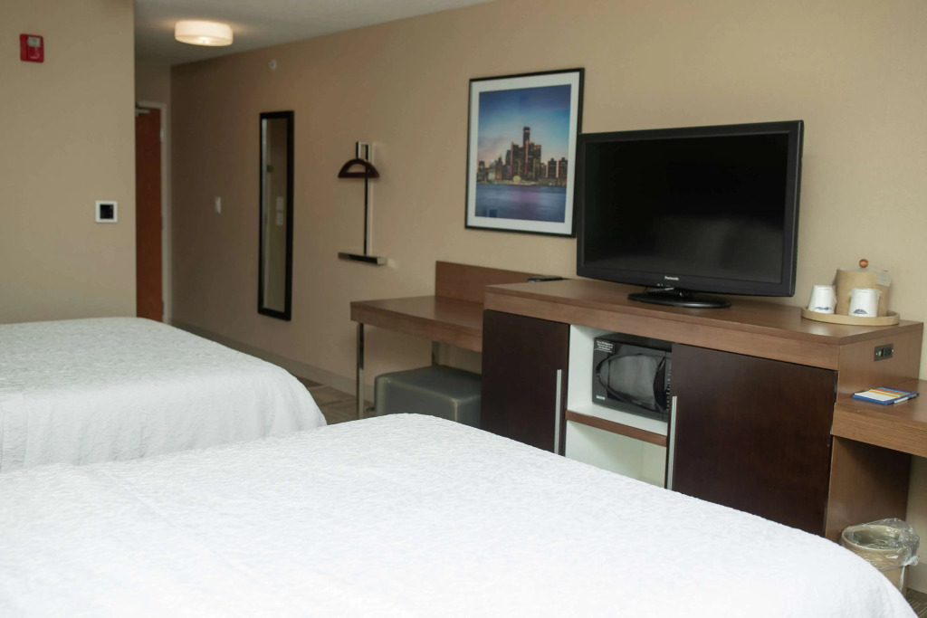 Hampton Inn Commerce/Novi