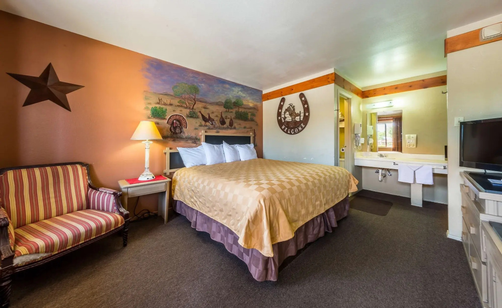 Americas Best Value Inn - Legends Inn