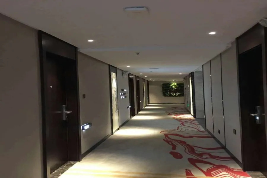 Fancy Hotel (Shenzhen Bantian, Guangyayuan Subway Station)