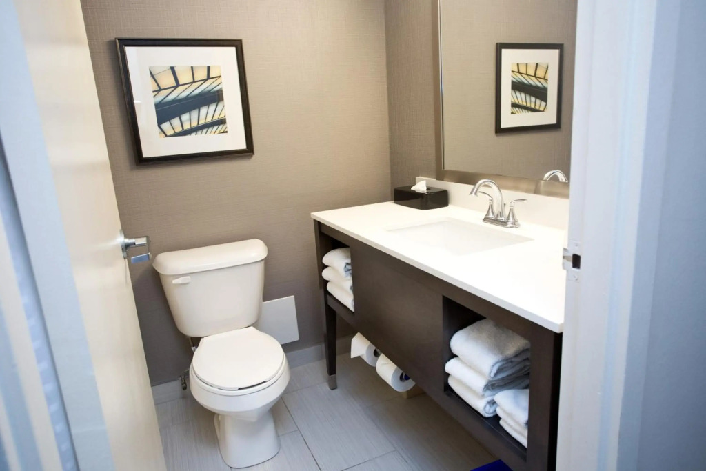 Holiday Inn Hotel Peterborough Waterfront by IHG