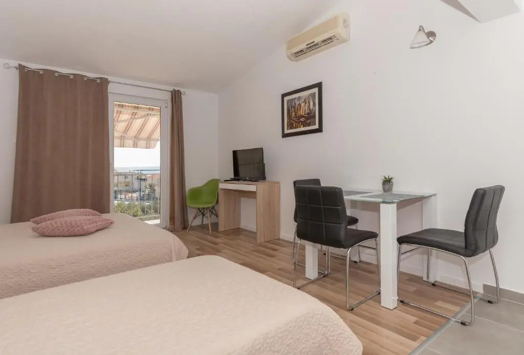 Apartments Nina M