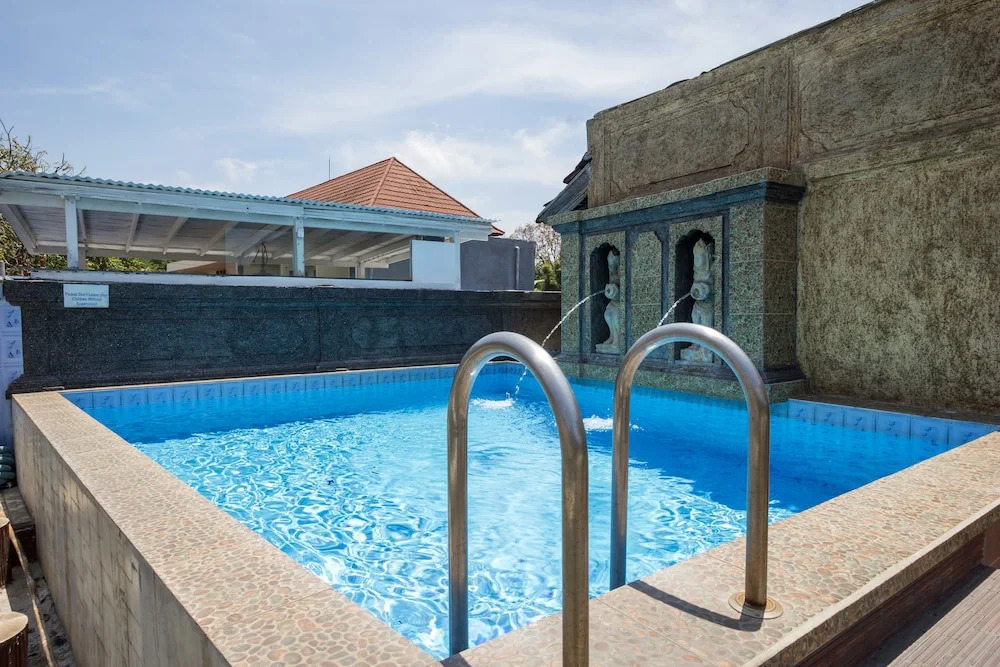 Semawang Beach Hotel