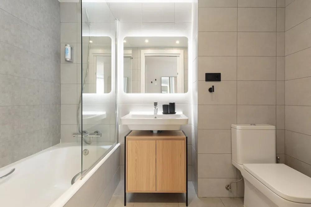 Port Forum Apartments By Olala Homes