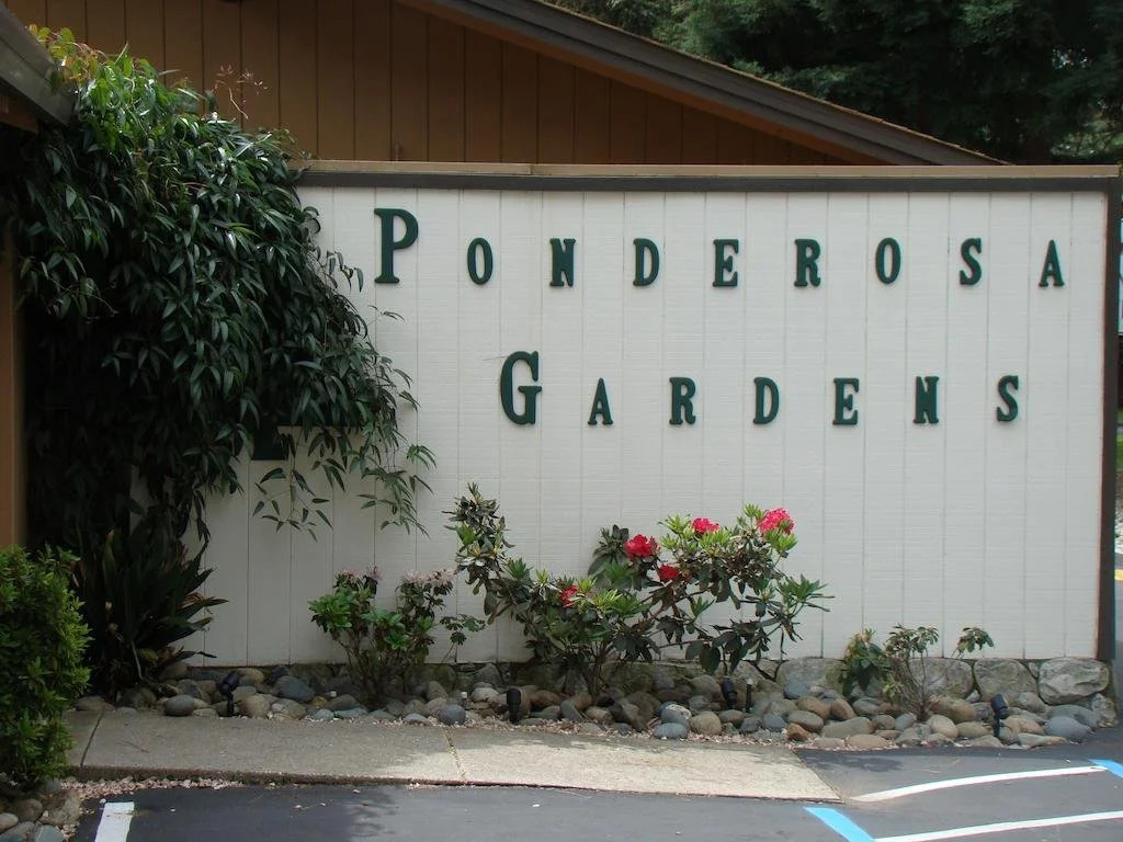 Ponderosa Gardens Motel