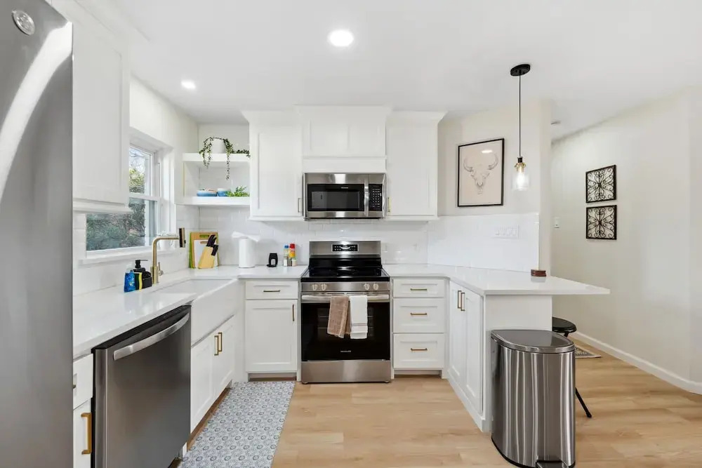Misha: 434 Marilu Street, Richardson