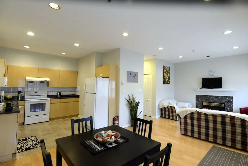 Marpole Guest House