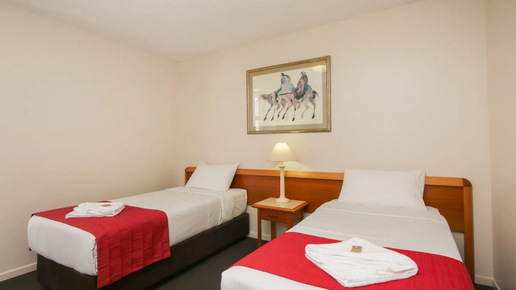 Summit Apartments