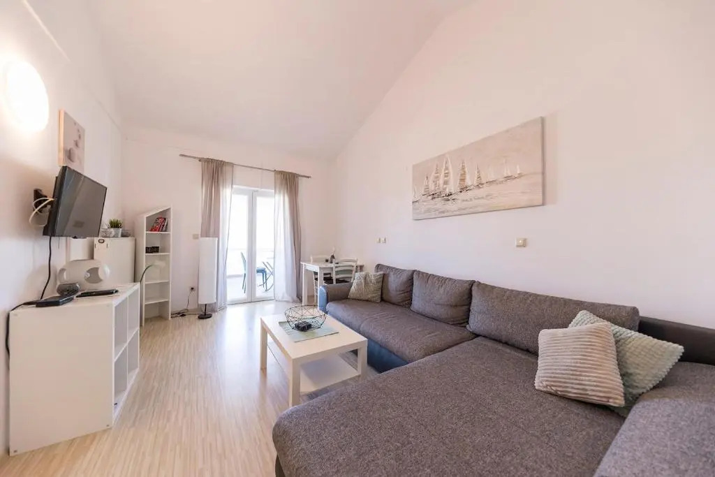Villa Mičić by Belmont Realty