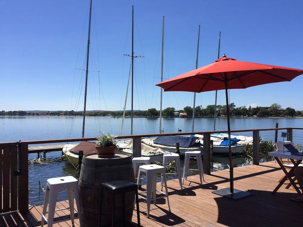 Lake Wendouree Luxury Apartments on Webster