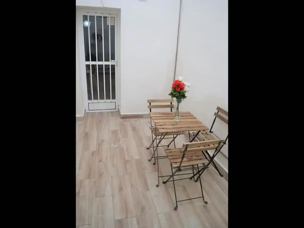 Exceptional Fully Refurbished 1 bed Apartment