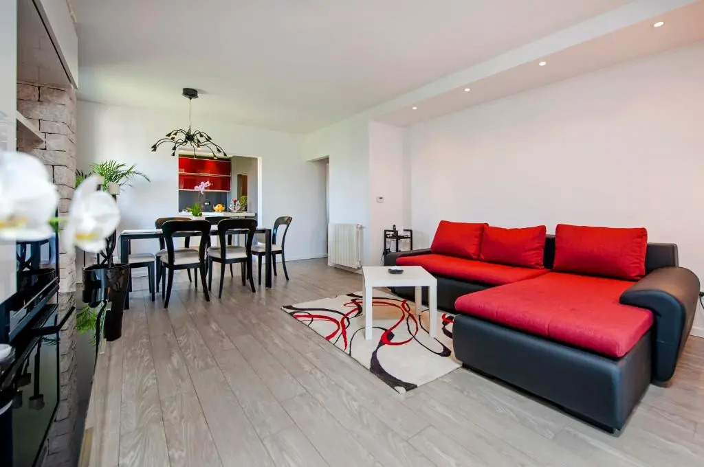 Cerin Apartment