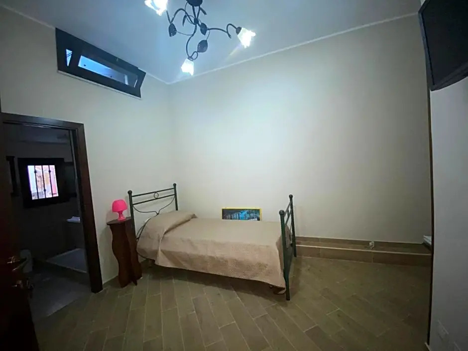 B&B Gloria