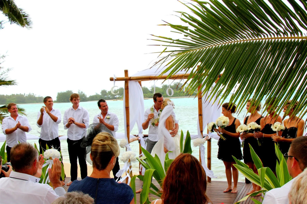 Muri Beach Resort