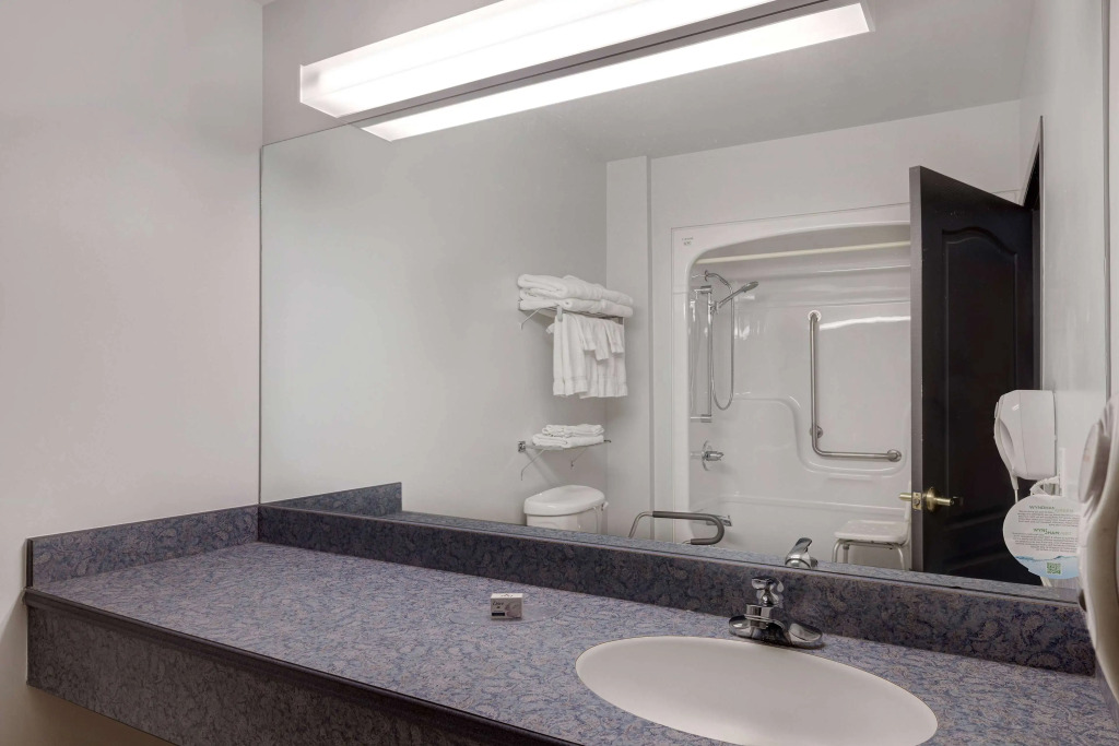Days Inn by Wyndham Edmundston