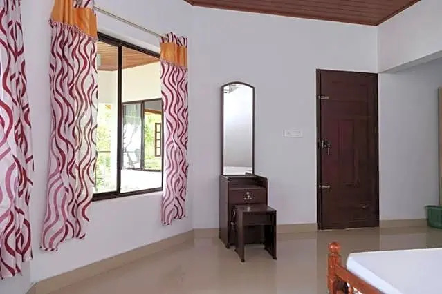 Lovedale Lakeside Homestay