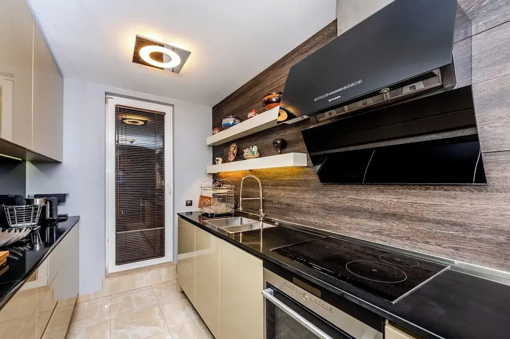 Sofia Luxury 3-Bed Penthouse Apartment Sleeps 6