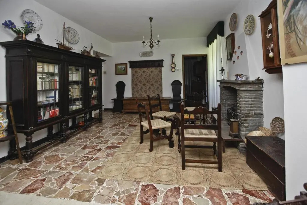 Casa Scheda
