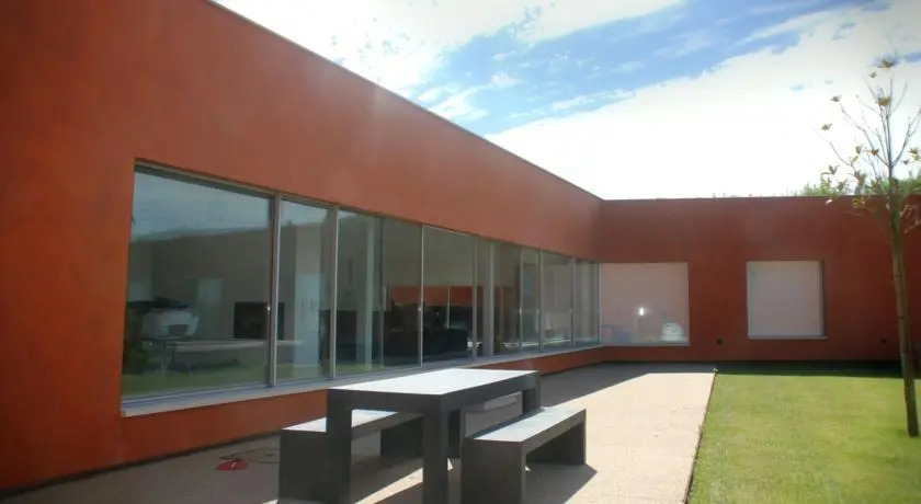 Fantastic Villa with Garden and Pool - Bom Sucesso Resort L201