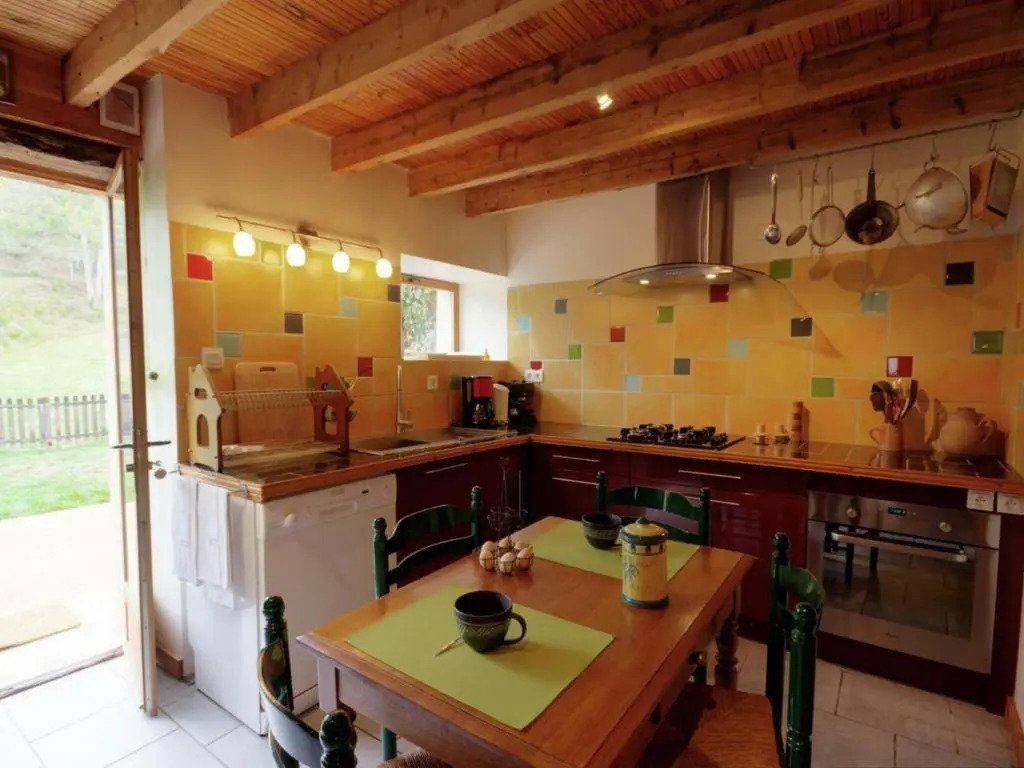 Gîte chaleureux avec spa et sauna, animaux admis - FR-1-496-23
